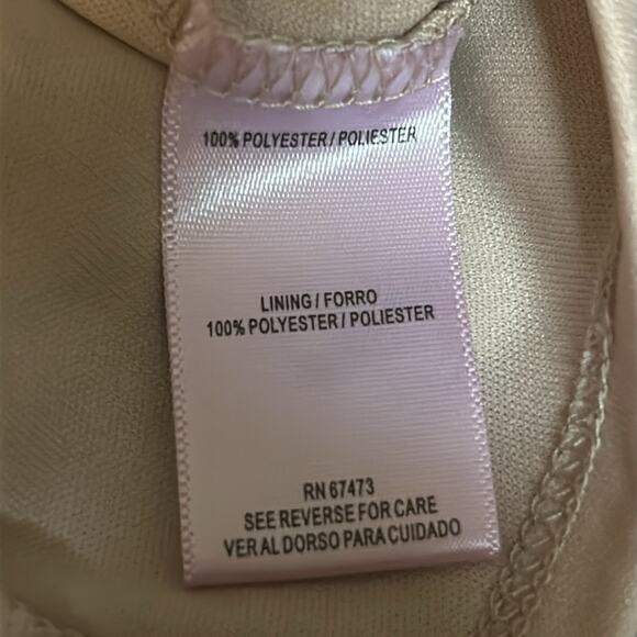 ⭐️Gabby Skye Lace Maroon Fit & Flare Sleeveless Illusion Overlay Party Dress - Picture 14 of 15